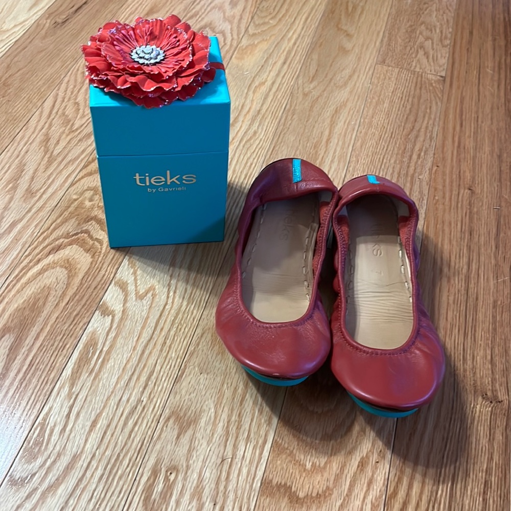 Tieks Cardinal Red Size 7